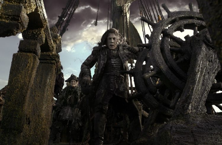 New Pirates Of The Caribbean: Dead Men Tell No Tales Characters Poster Wash Ashore