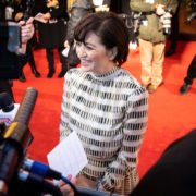 A BEAUTIFUL DAY IN THE NEIGHBORHOOD – BRAND NEW INTERNATIONAL POSTER & LFF GALA IMAGES